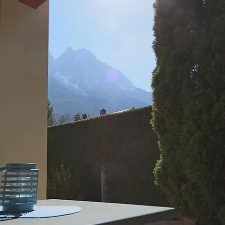 Alpenstern Apartment *