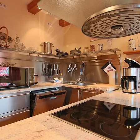 Alpenstern Apartment *
